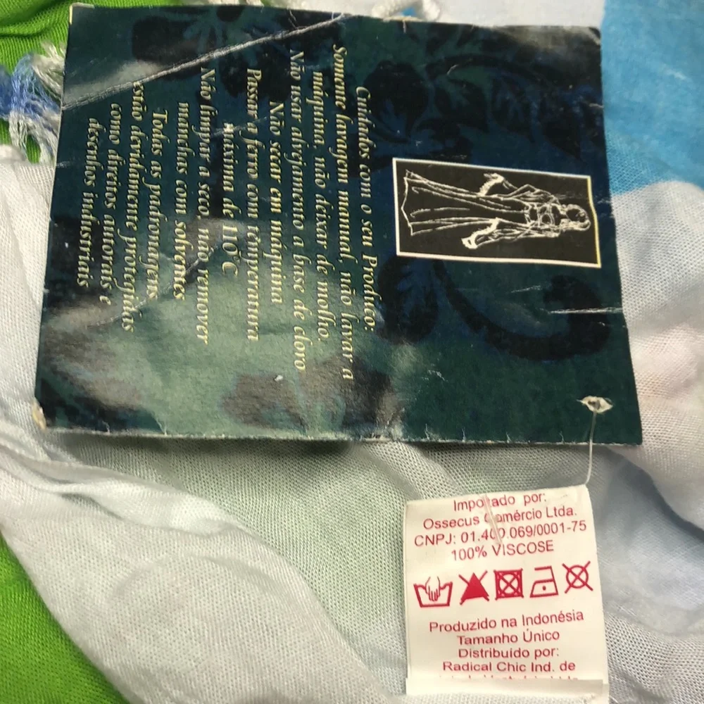INDONESIA HAND MADE CLOTHING CO. scarf/wrap